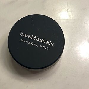 bareMinerals Mineral Veil in Black Container